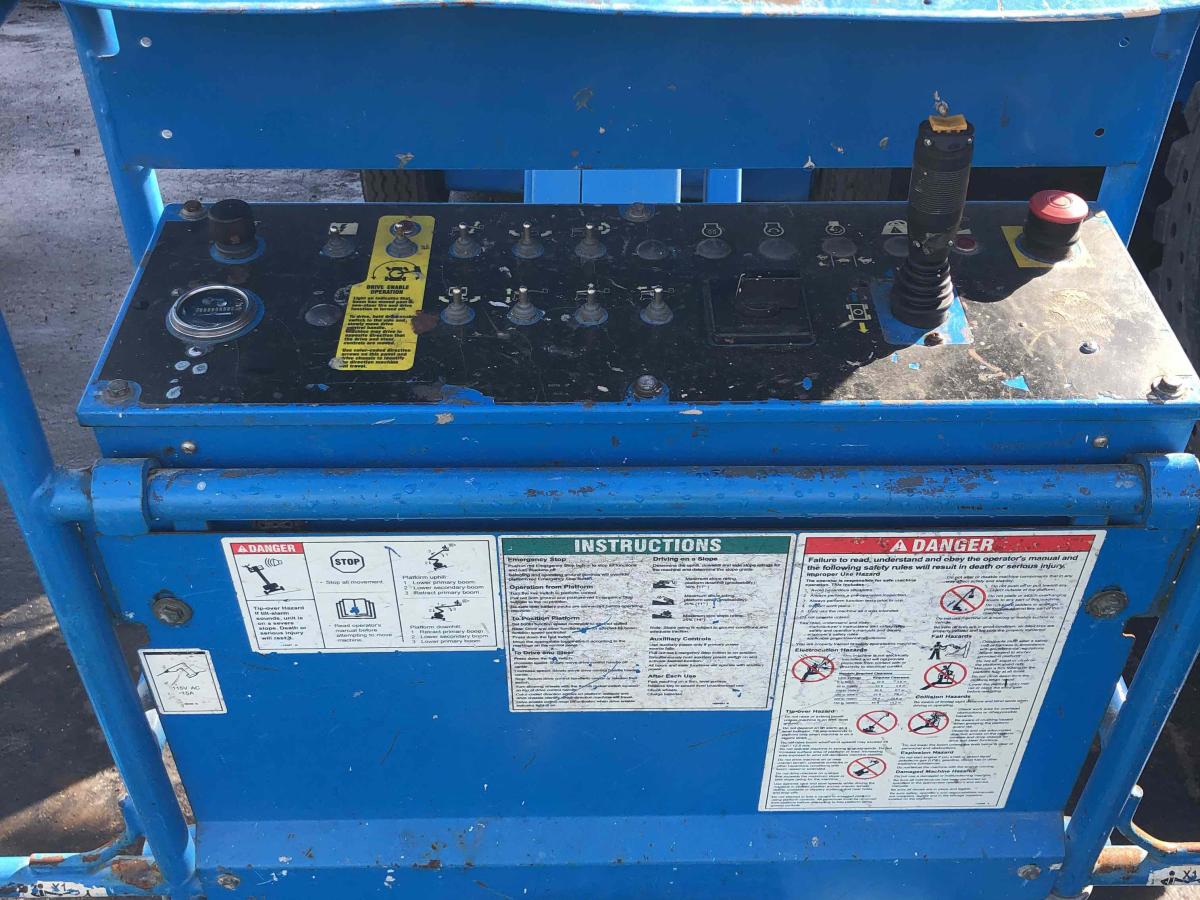 2013 Genie Z-45/25