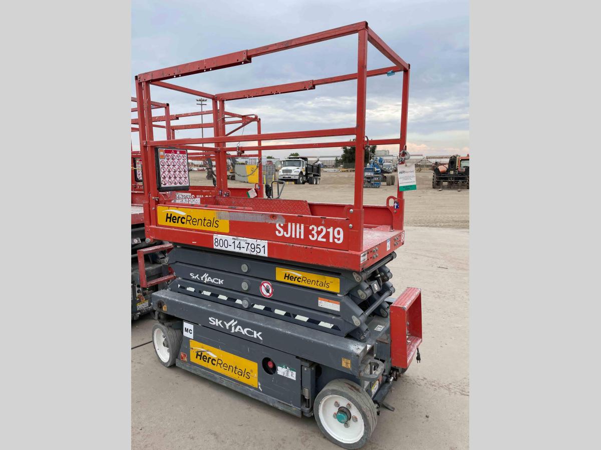 2017 Skyjack SJ3219