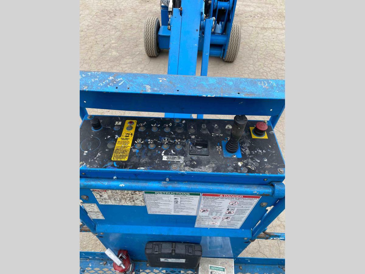 2012 Genie Z-45/25J-6