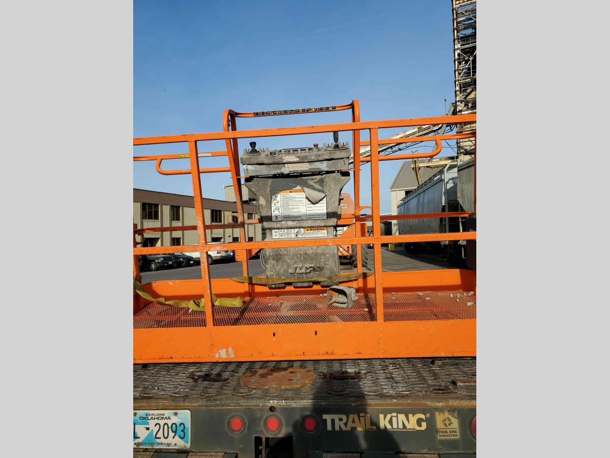 2014 JLG 800S