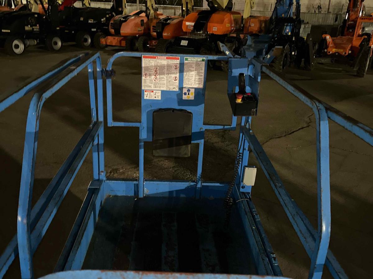 2016 Genie GS-3246