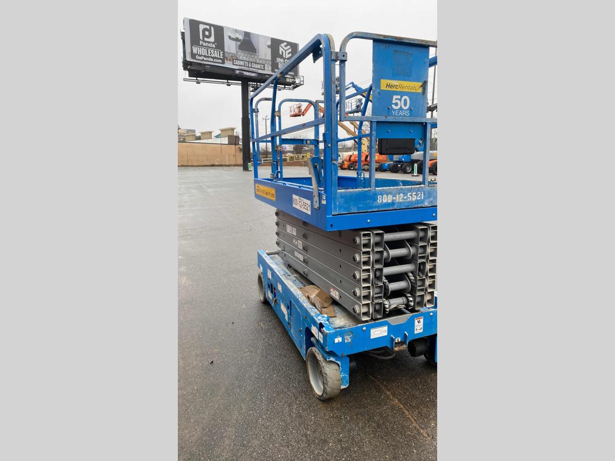 2016 Genie GS-4047