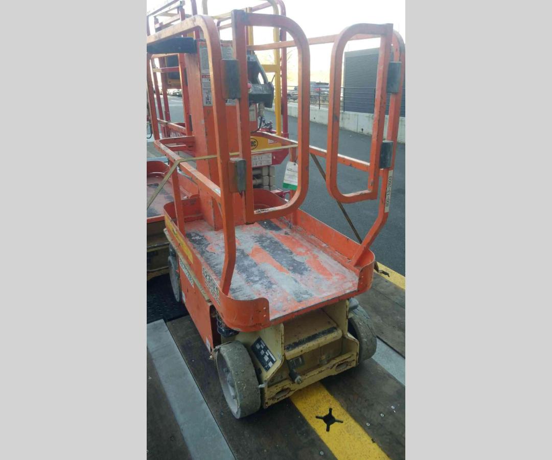2016 JLG 1230ES