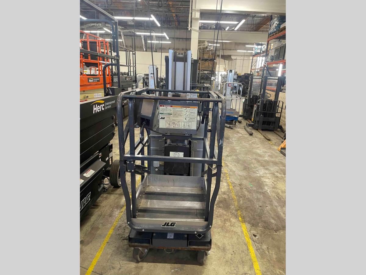 2017 JLG 20MVL