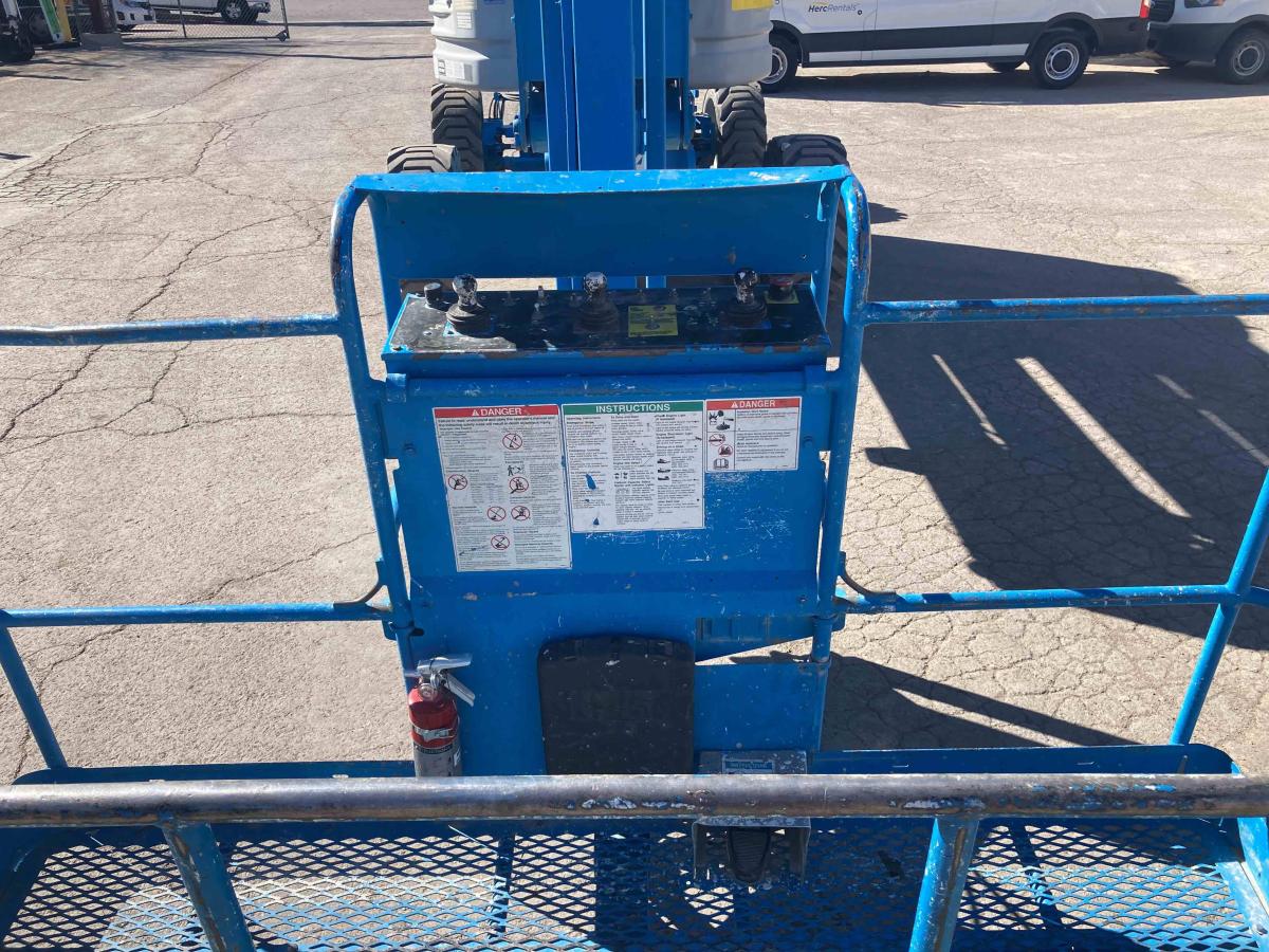 2012 Genie Z-60/34