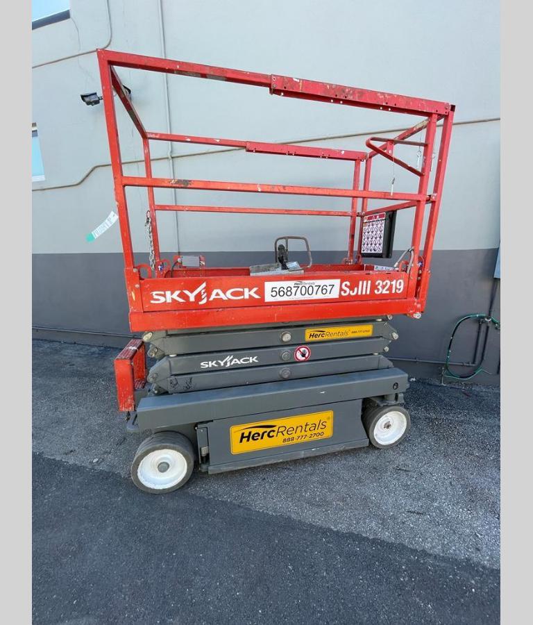2017 Skyjack SJ3219
