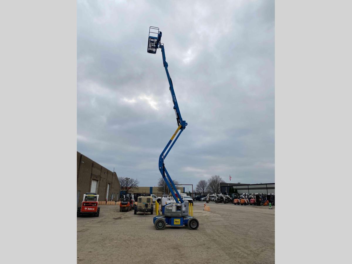 2012 Genie Z-45/25J-3