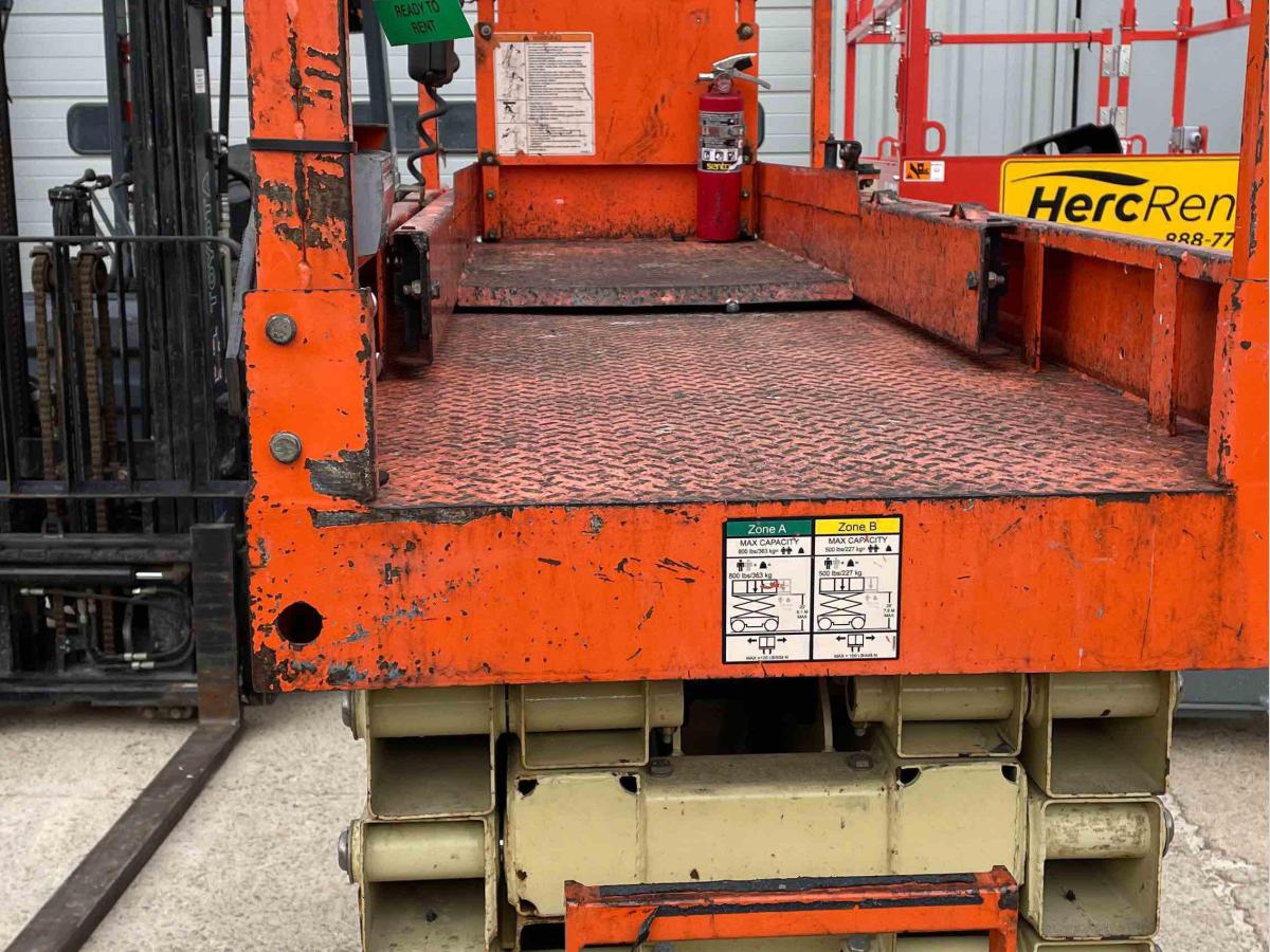 2015 JLG 2632ES
