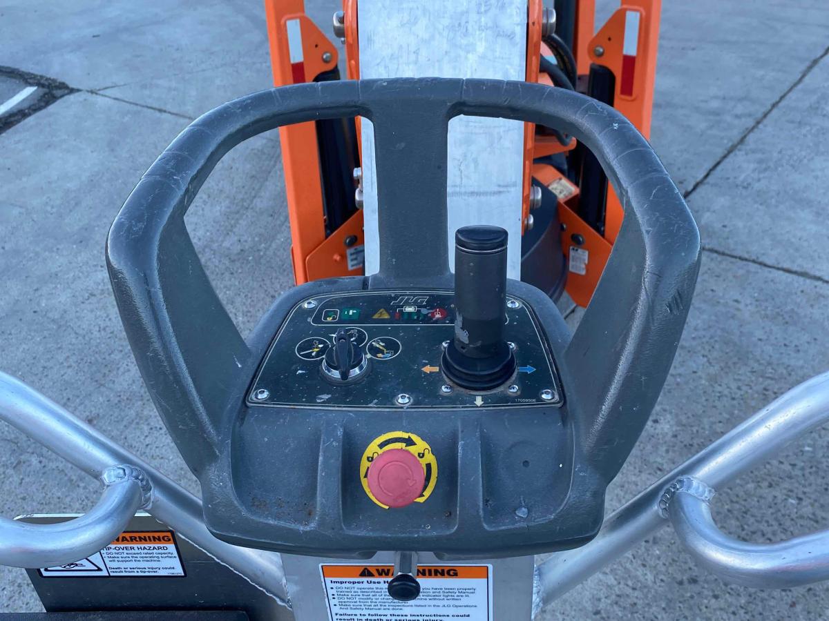 2018 JLG T500J-9