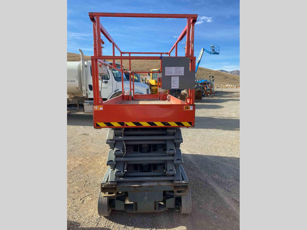 2017 Skyjack SJ4740