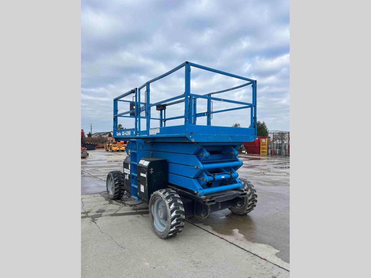 2015 Genie GS-4390 RT