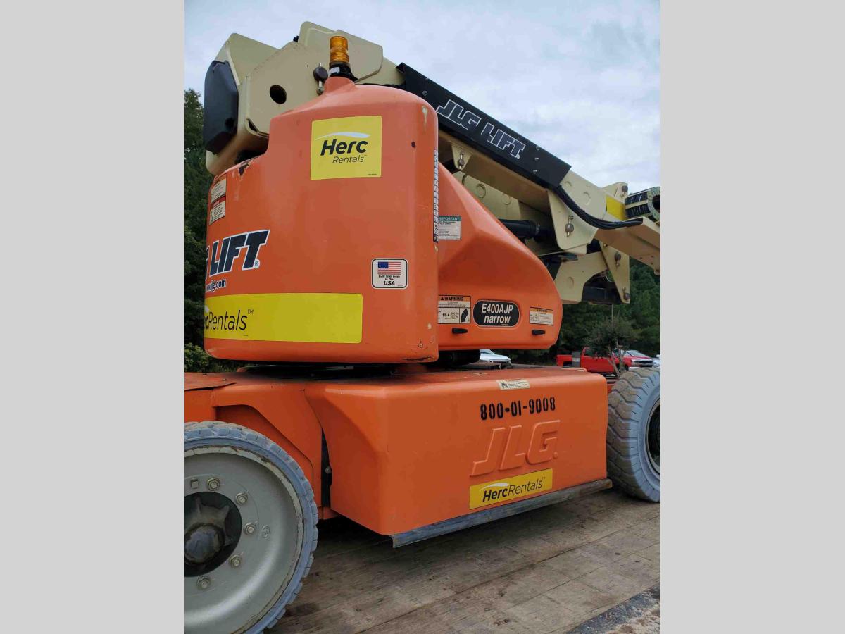 2014 JLG E400AJPN-3