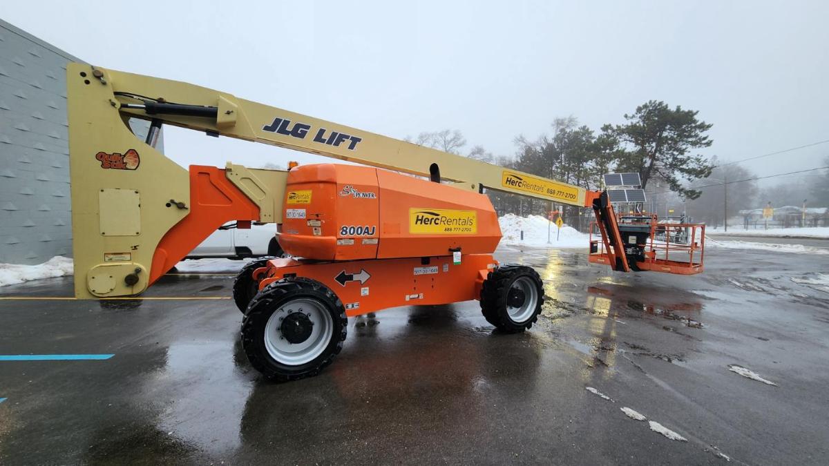 2015 JLG 800AJ
