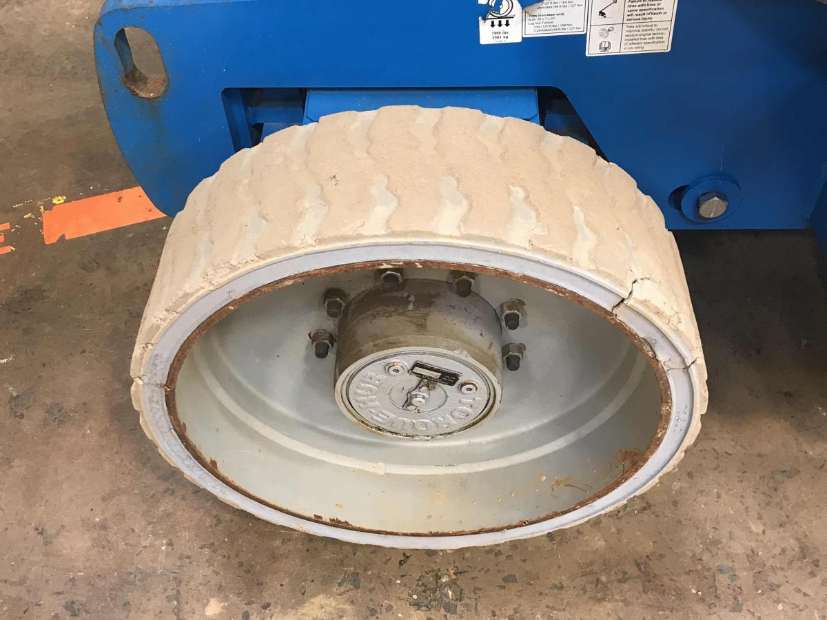 2012 Genie Z-40/23 N