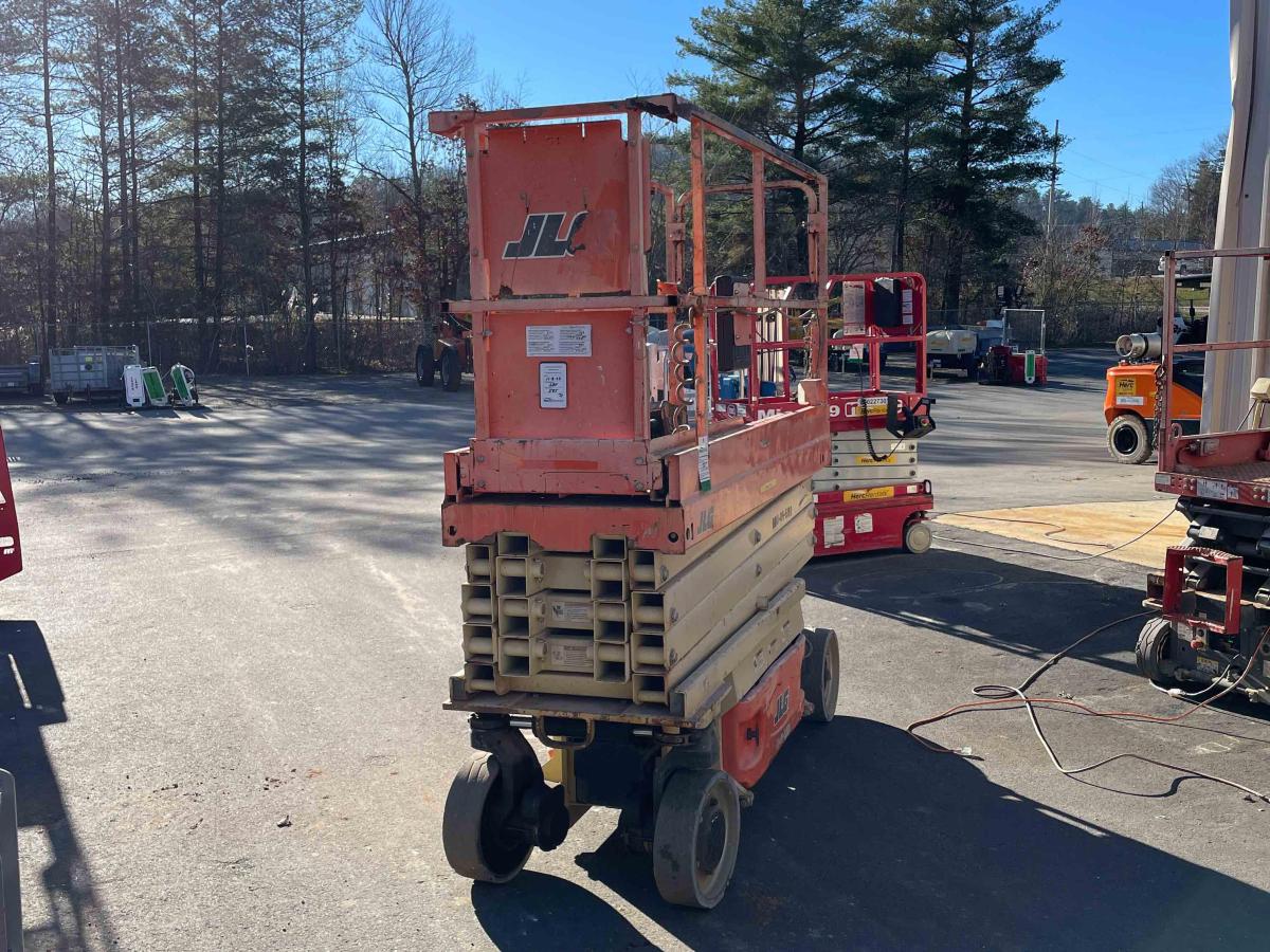 2016 JLG 2632ES