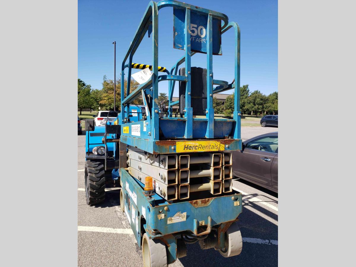 2015 Genie GS-1930
