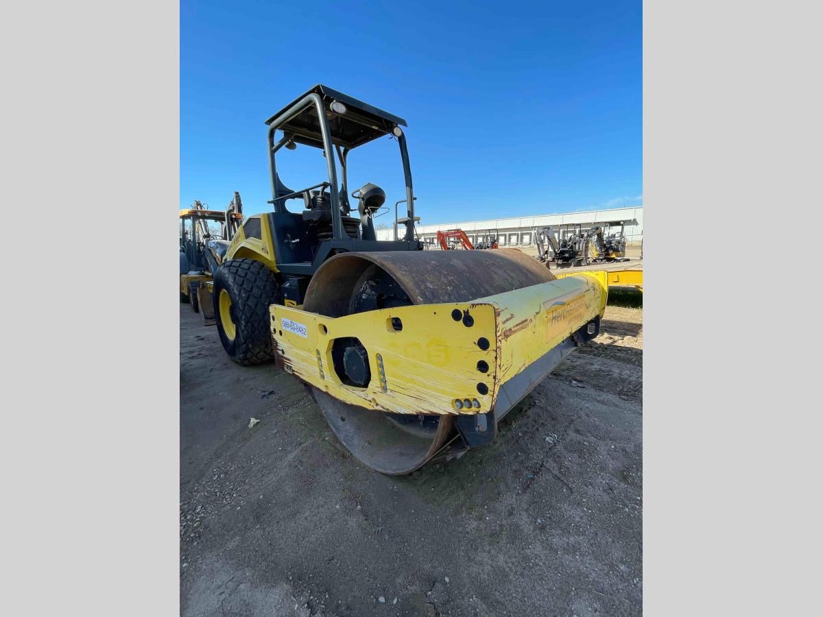 2017 BOMAG BW211D-5
