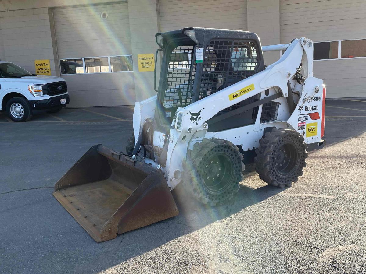 2017 Bobcat S570