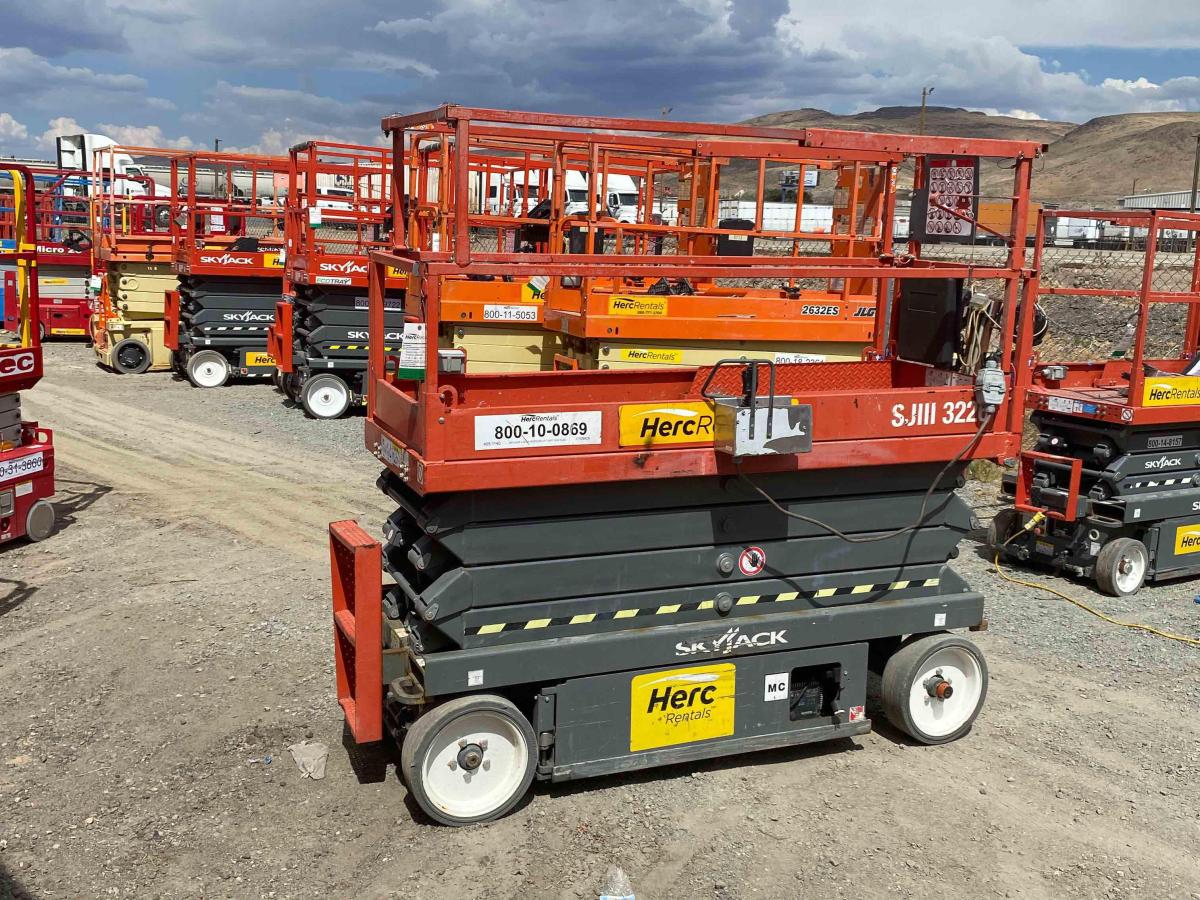 2016 Skyjack SJ3226