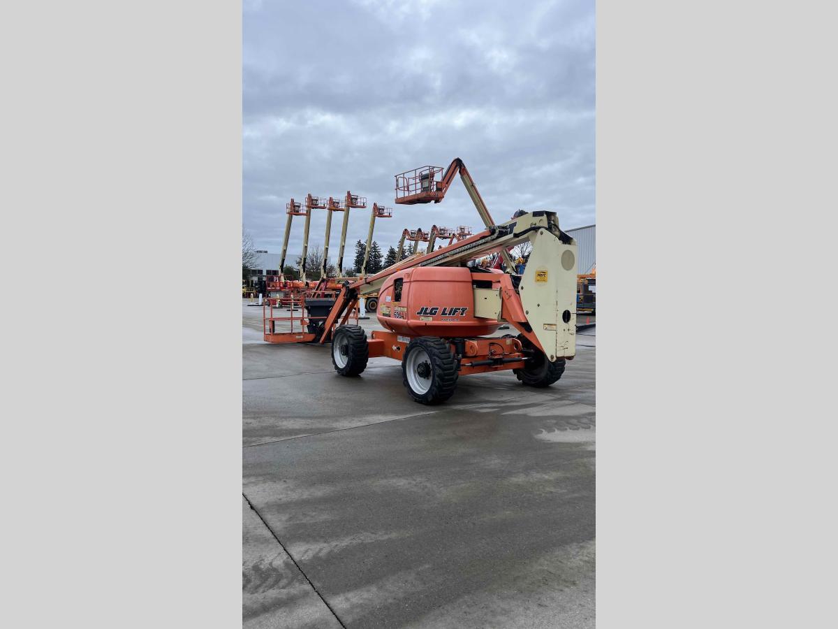 2014 JLG 600AJ