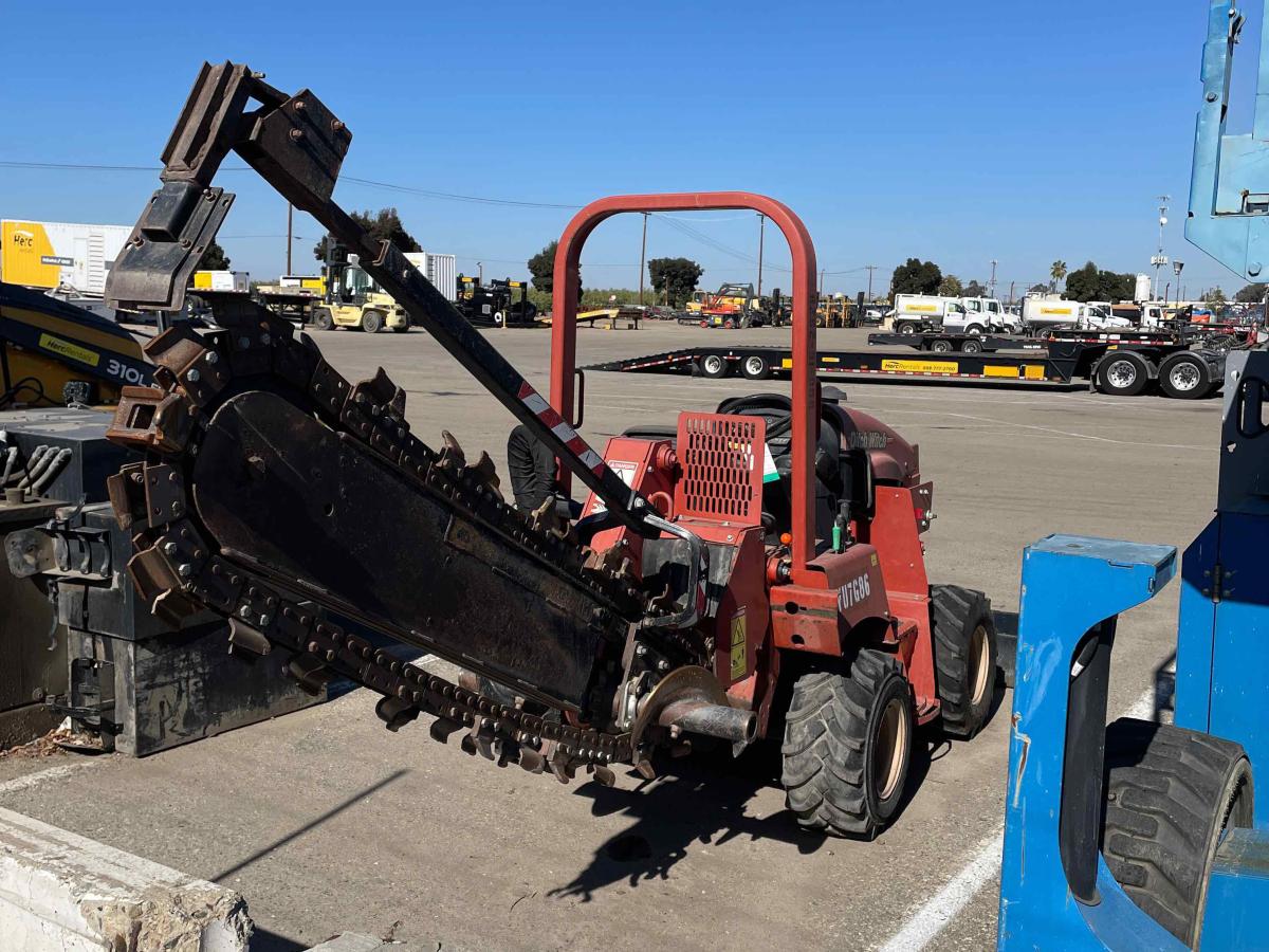 2017 Ditch Witch RT45