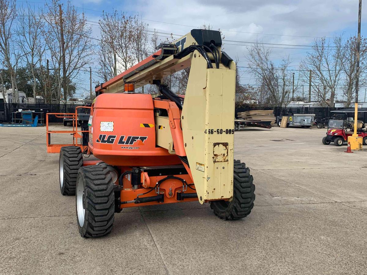 2012 JLG 600AJ