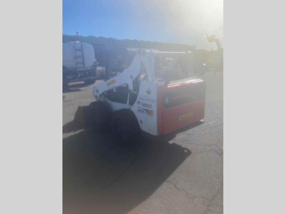 2017 Bobcat S570-3