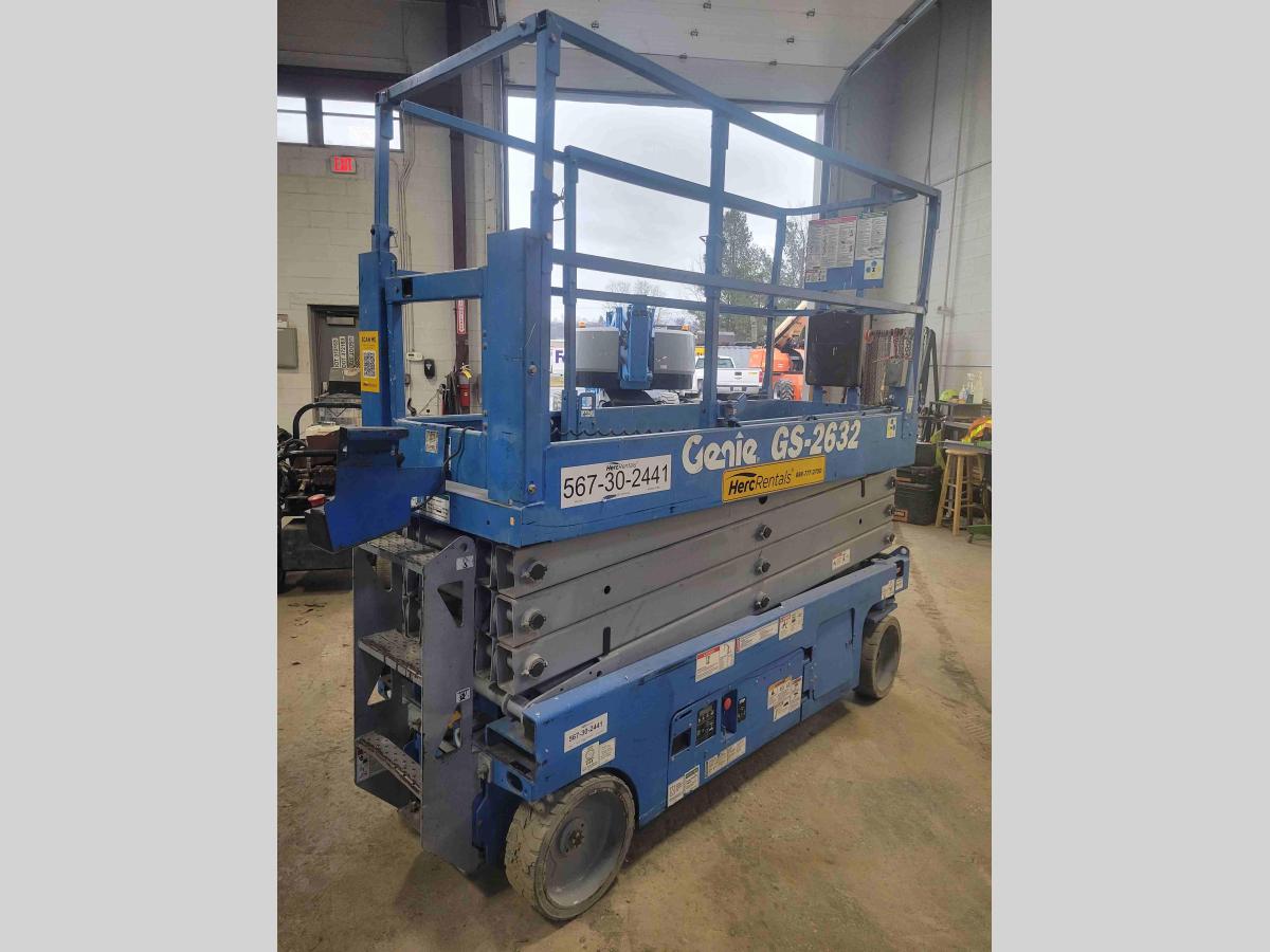 2013 Genie GS-2632
