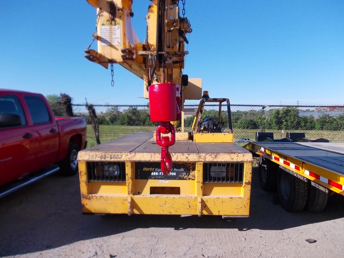 2005 Broderson IC803G