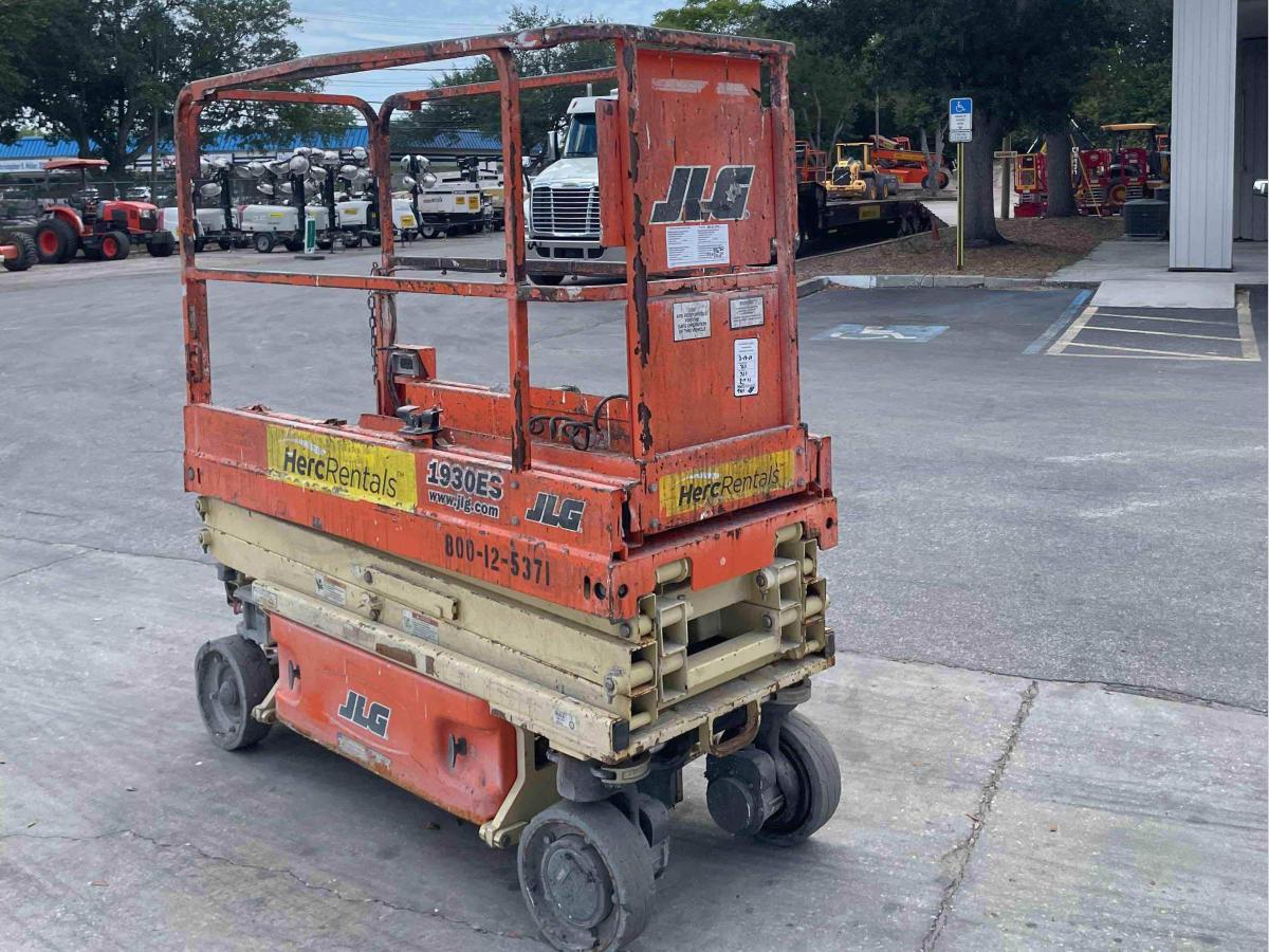 2016 JLG 1930ES