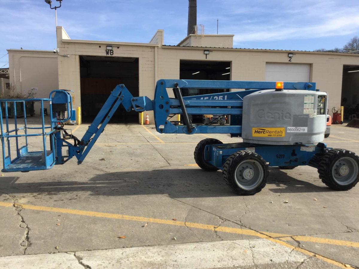 2014 Genie Z-45/25J RT
