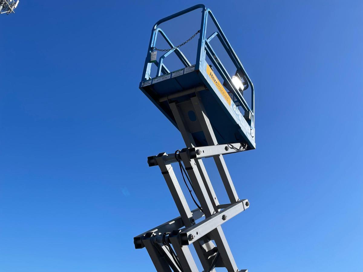 2017 Genie GS-1930
