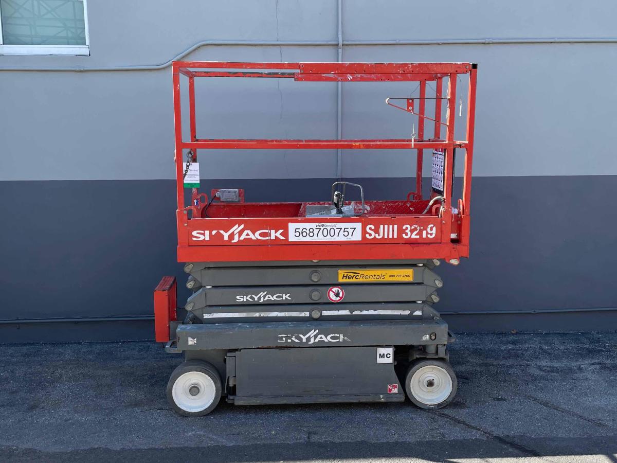 2017 Skyjack SJ3219