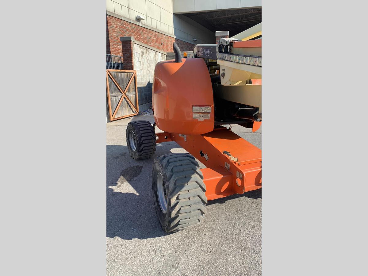 2014 JLG 450AJ