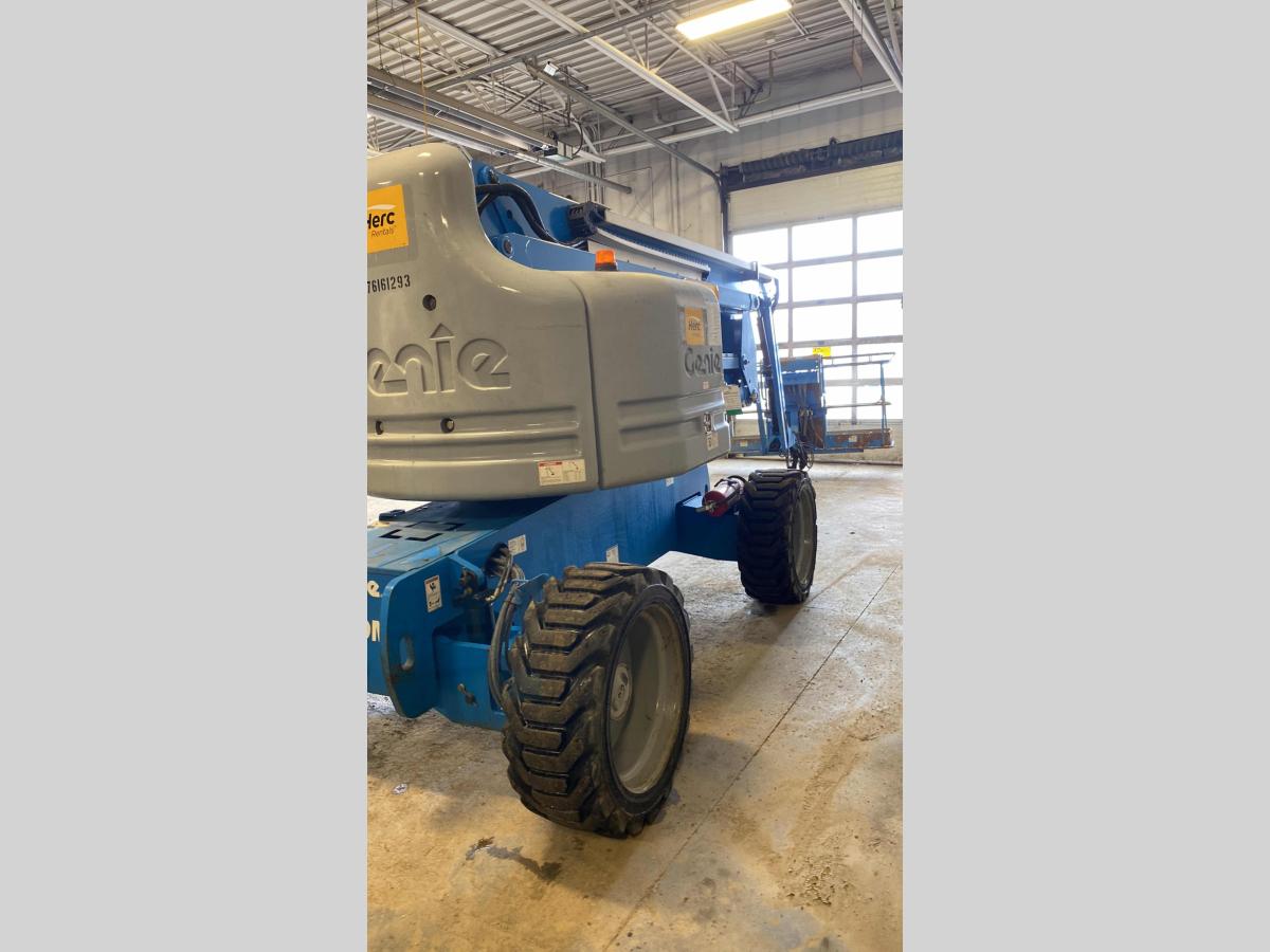 2013 Genie Z-60/34