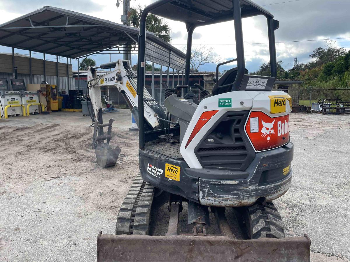 2019 Bobcat E32