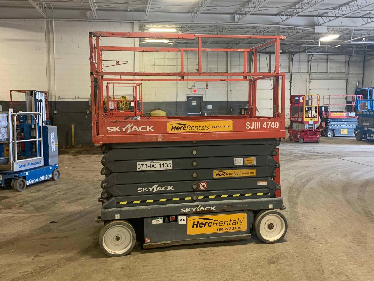 2016 Skyjack SJ4740