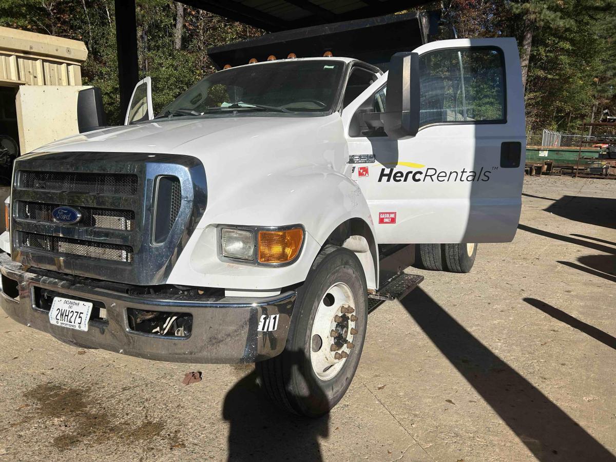 2015 Ford F650