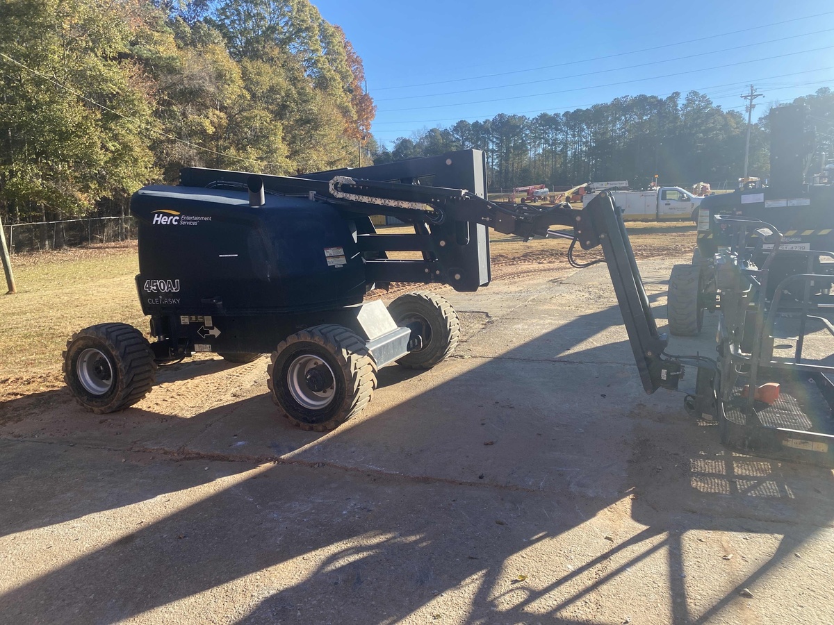 2018 JLG 450AJ-1