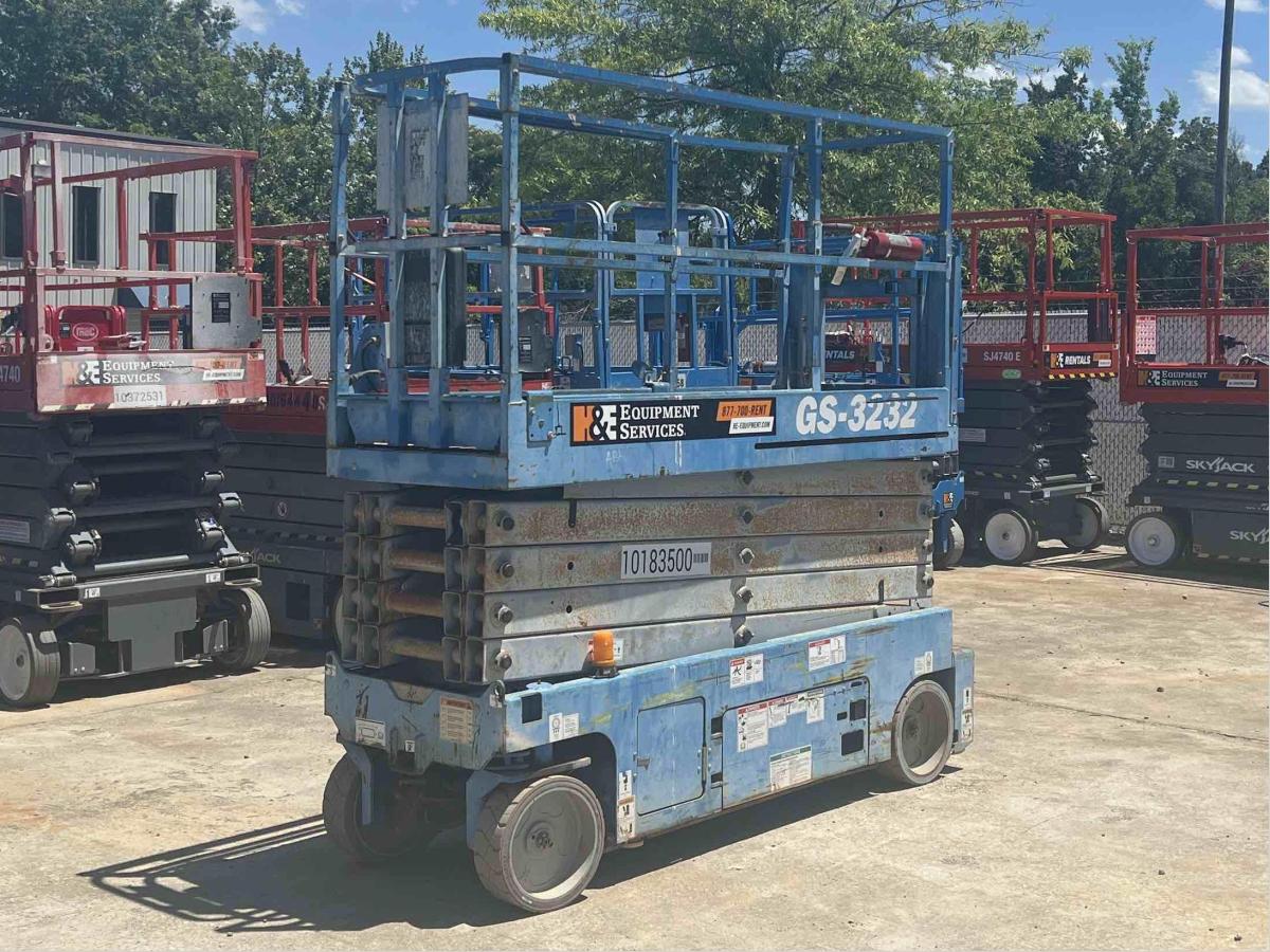2016 Genie GS-3232-1