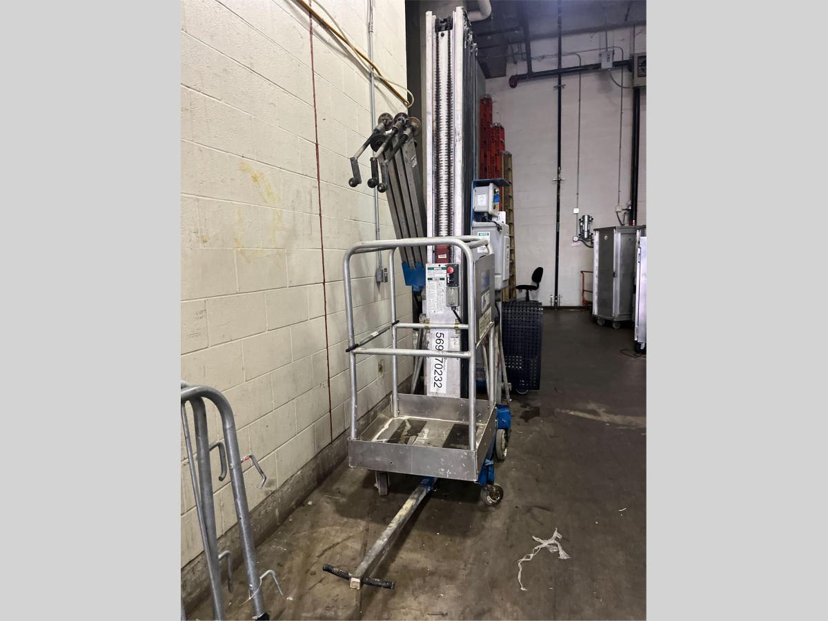 2007 Genie AWP-40S
