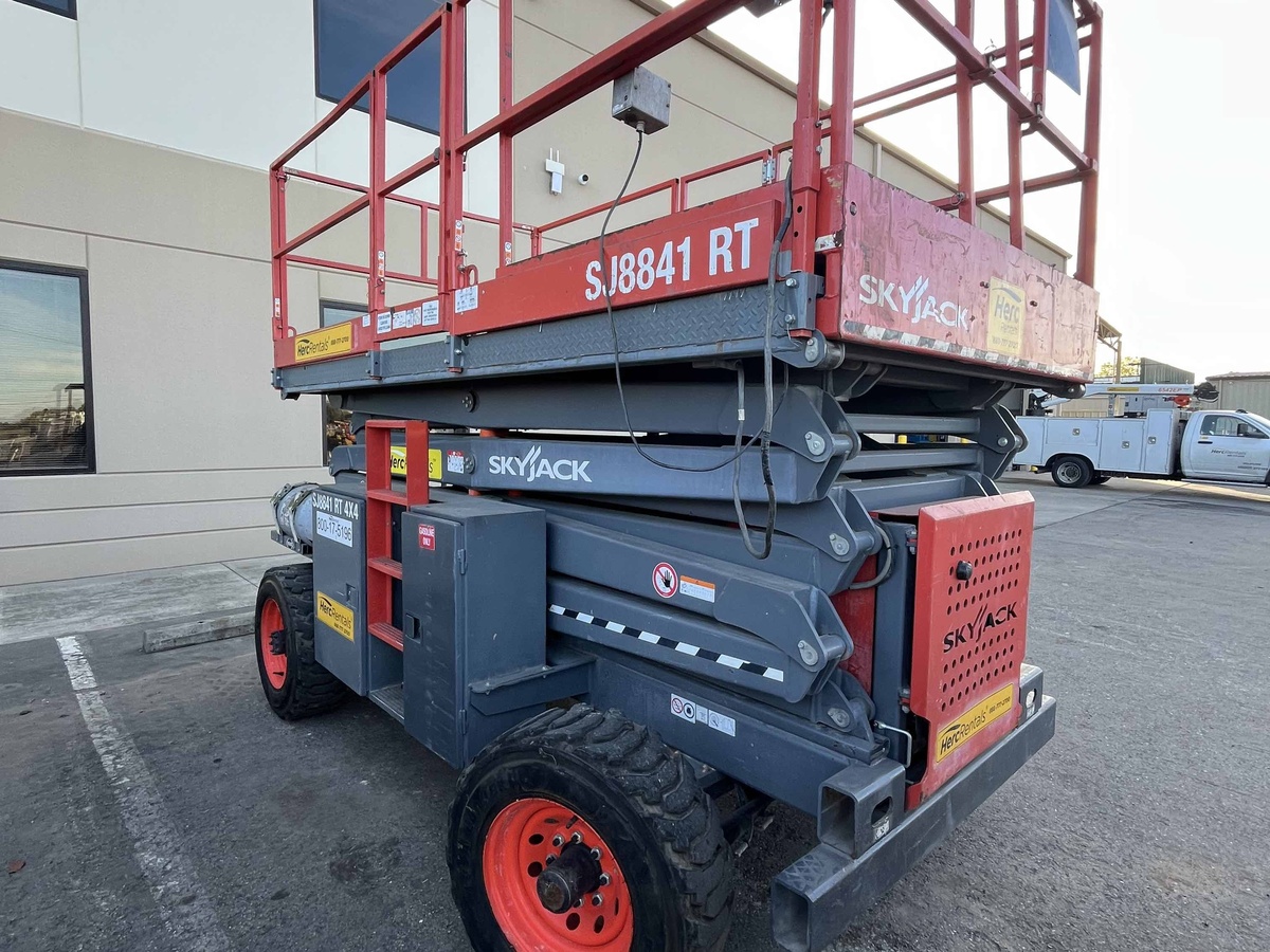 2017 Skyjack SJ8841 RT-4