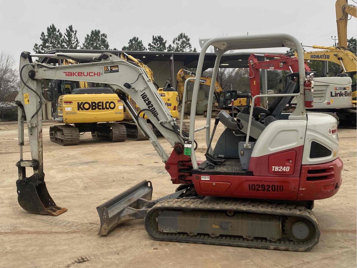 2020 Takeuchi TB240