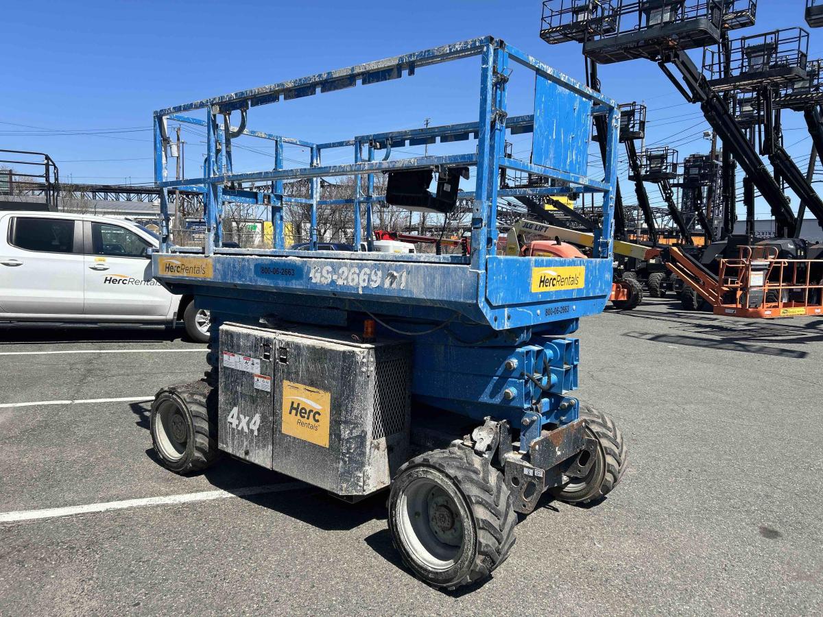 2015 Genie GS-2669 RT