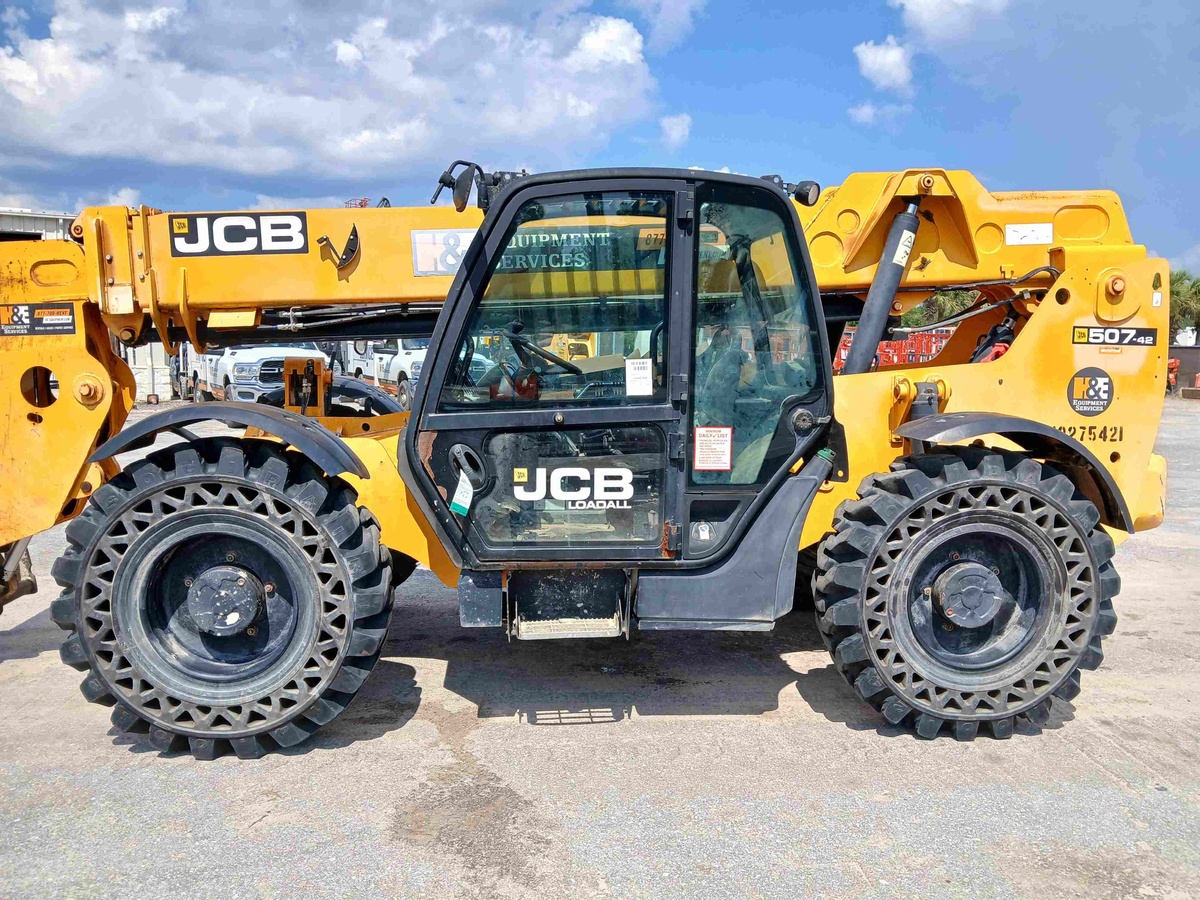 2019 JCB 507-42-1