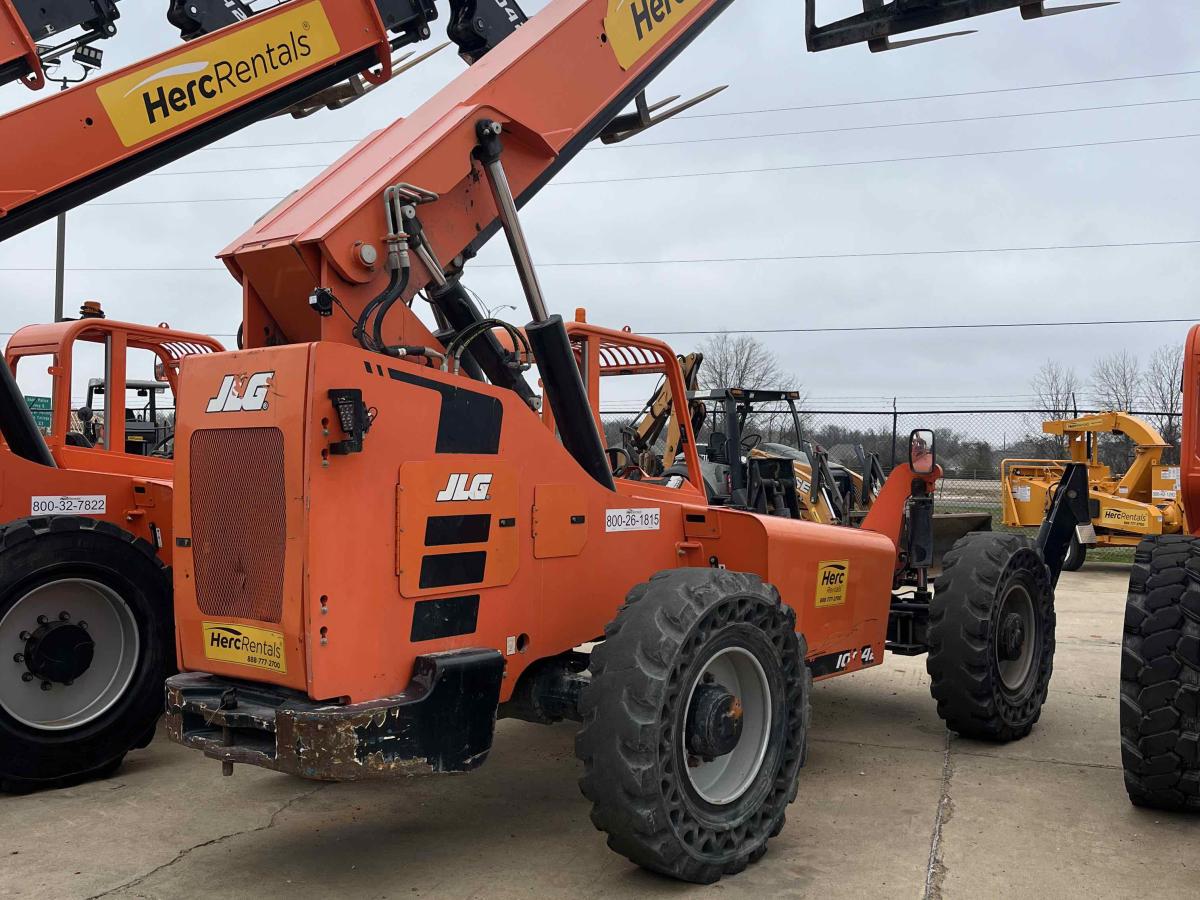 2019 SkyTrak 10042