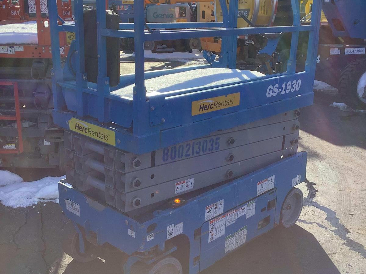 2018 Genie GS-1930
