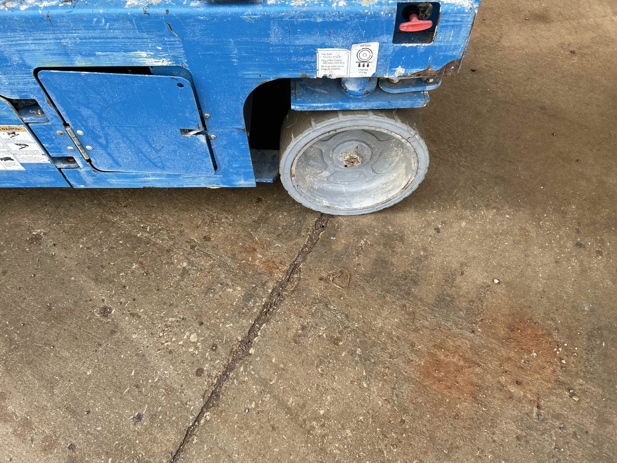 2018 Genie GS-3232-8
