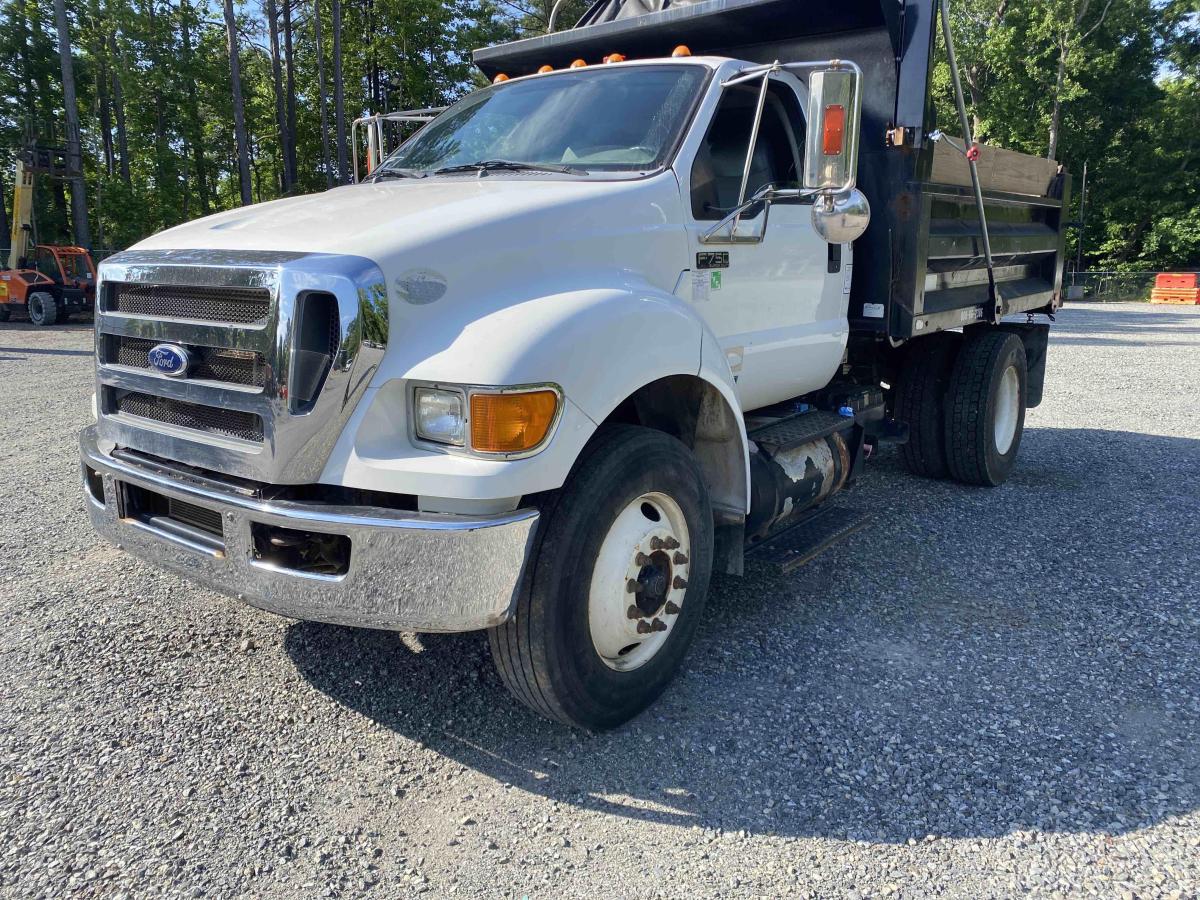 2015 Ford F750