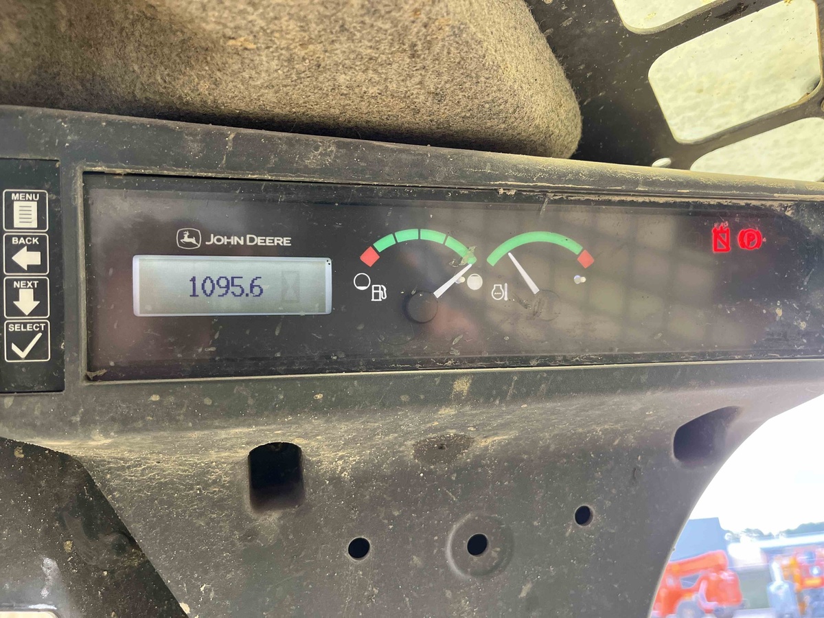 2021 John Deere 317G-11